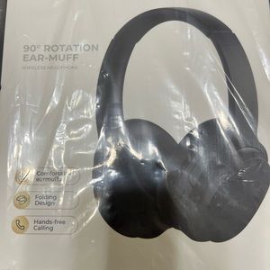 Brand new ear muff headphones